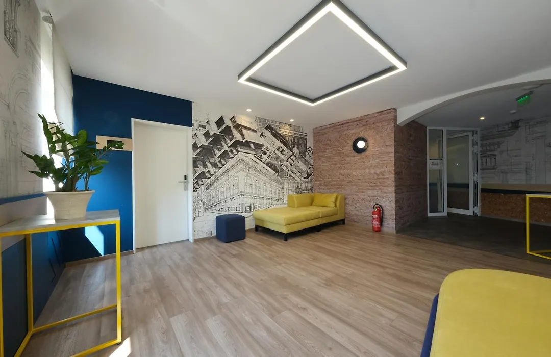 Hotel-Restaurant Axion-1