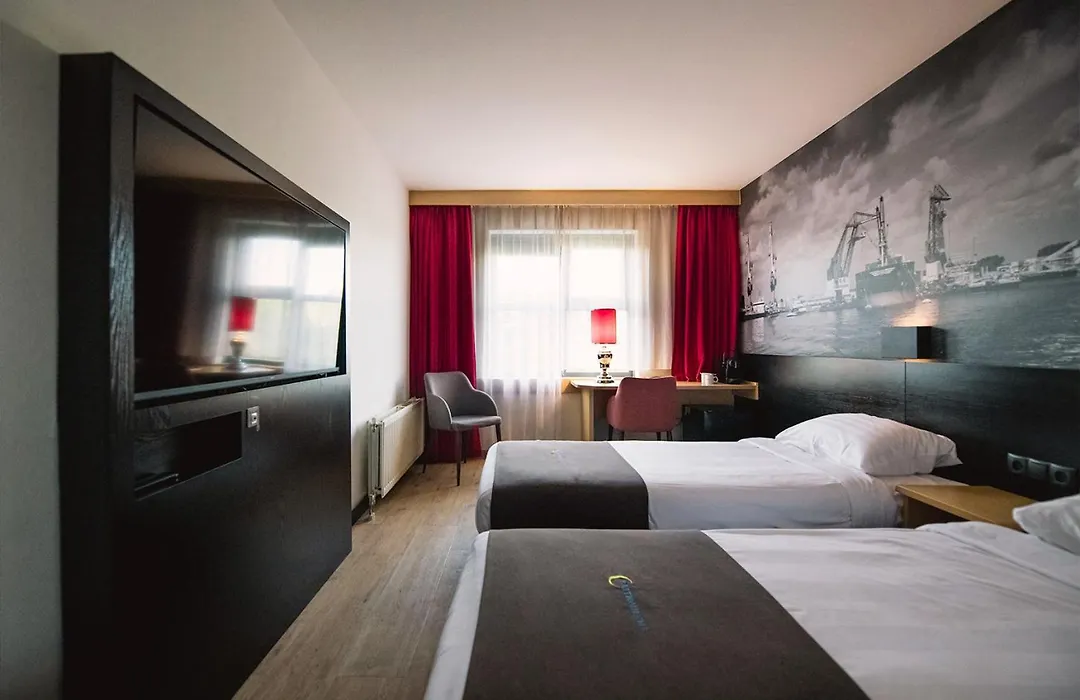 Bastion Hotel Barendrecht-1