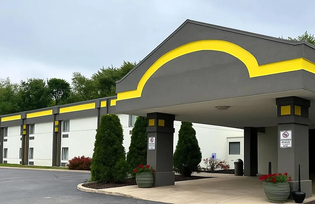 Super 8 By Wyndham Logansport-1