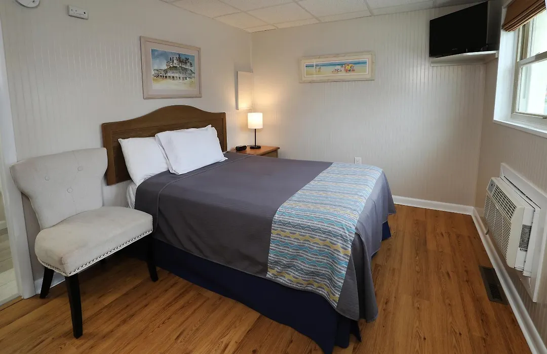 Lark Motel-1
