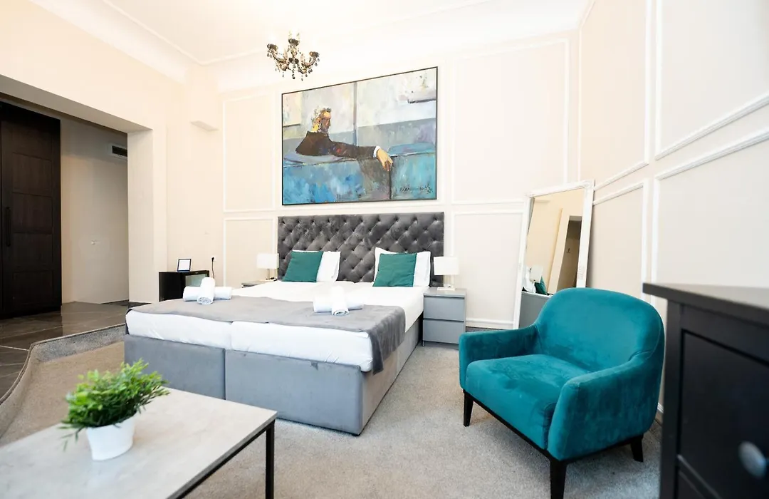 Kings Palace Suites-1
