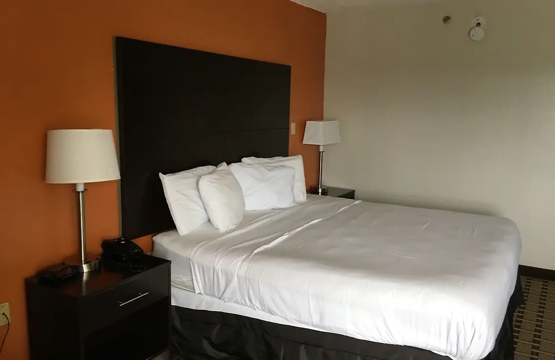 Haven Inn & Suites-1