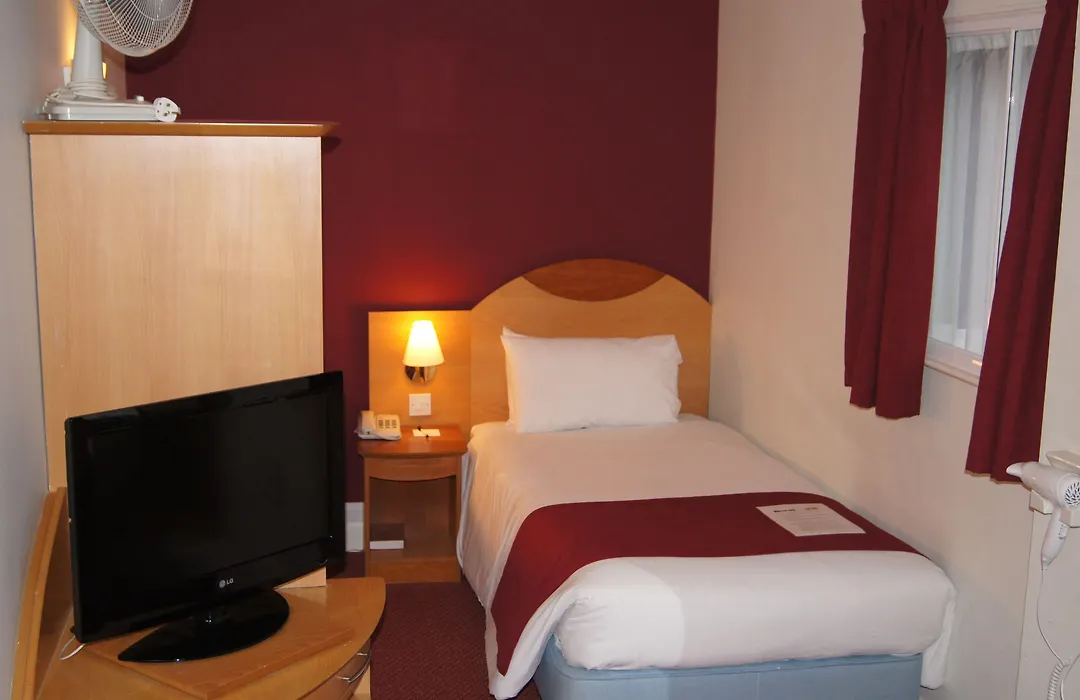 Waterloo Hub Hotel And Suites-1
