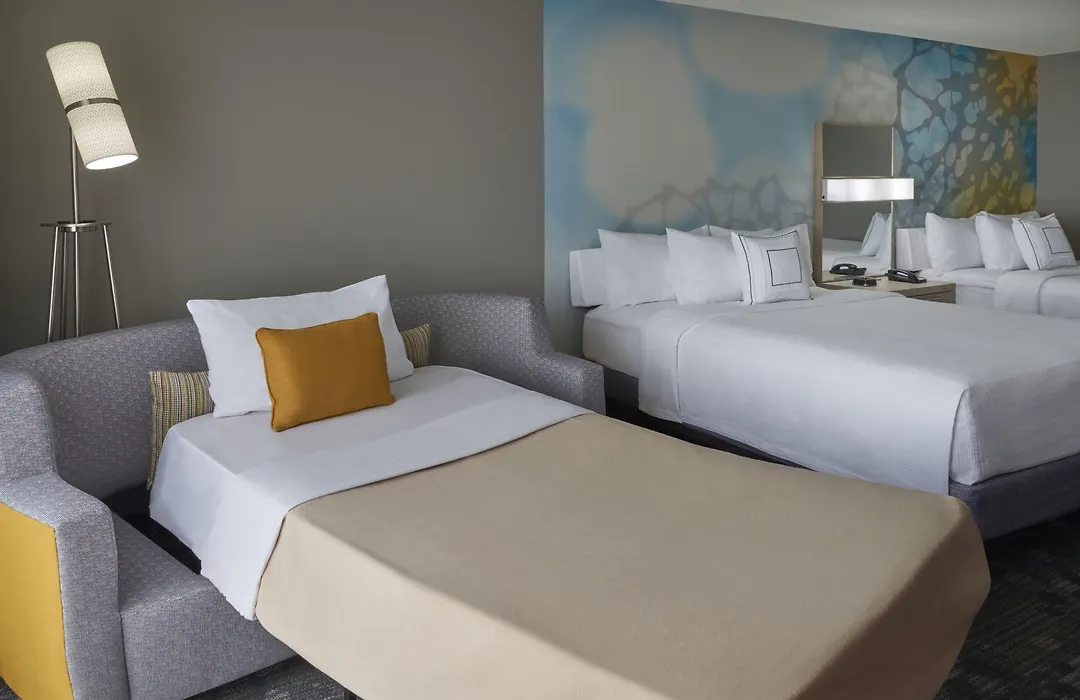 Courtyard By Marriott Toronto Airport-1