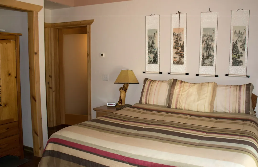 Diamondstone Guest Lodges-1