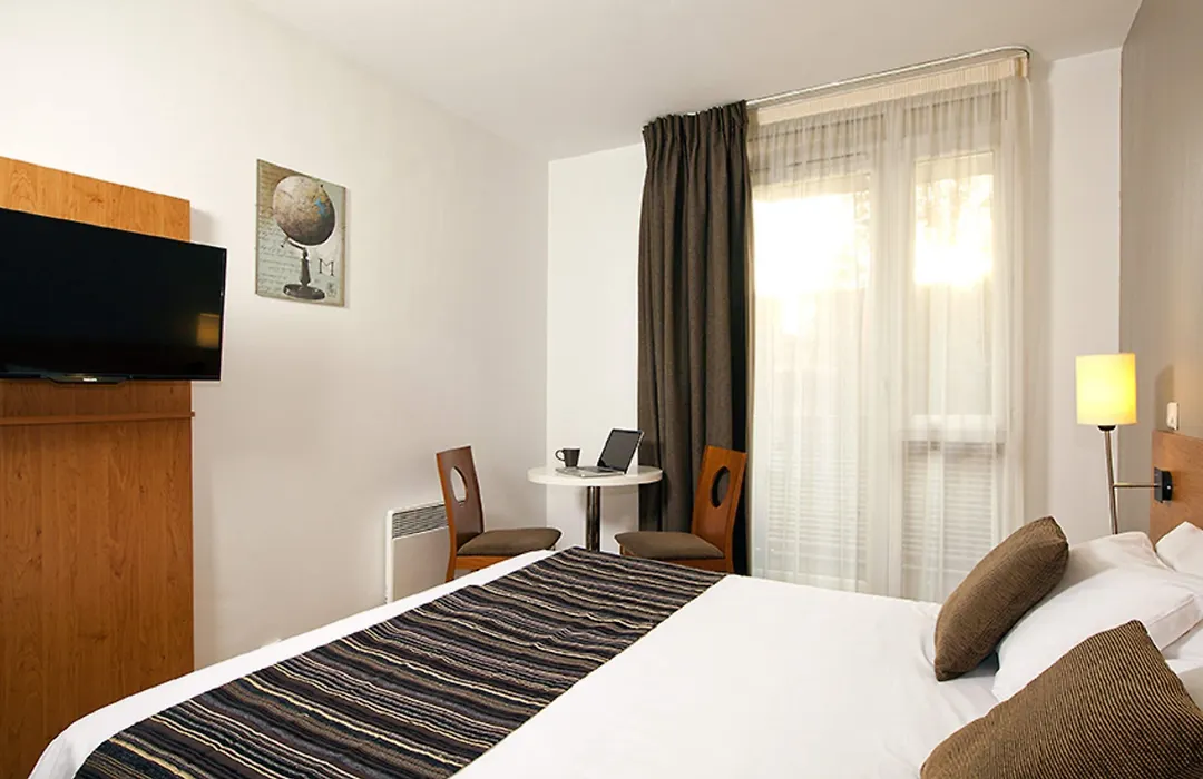 Sejours & Affaires Paris Ivry-1
