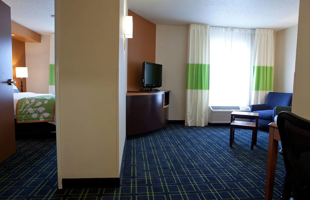 Fairfield Inn And Suites Flint Fenton-1