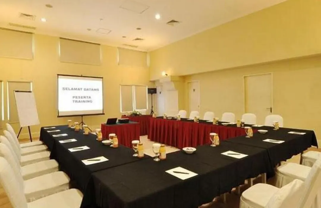 Batavia Hotel & Serviced Apartments Jakarta-1