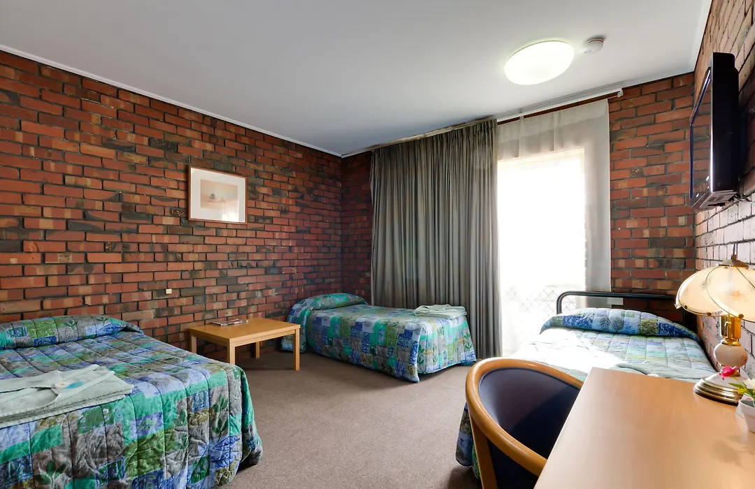 Enfield Motel-1