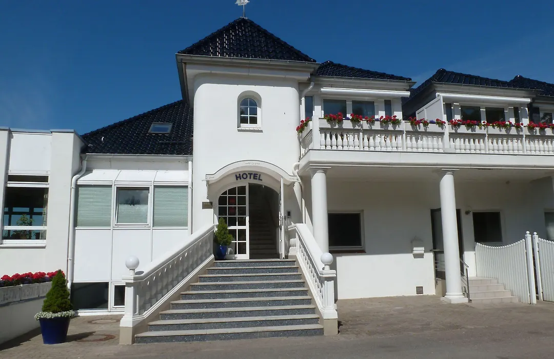 Hotel Seeschlösschen-1