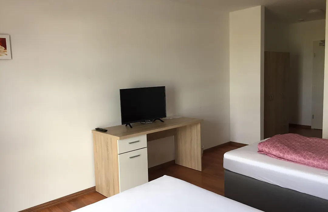Stundenhotel Krieger-1
