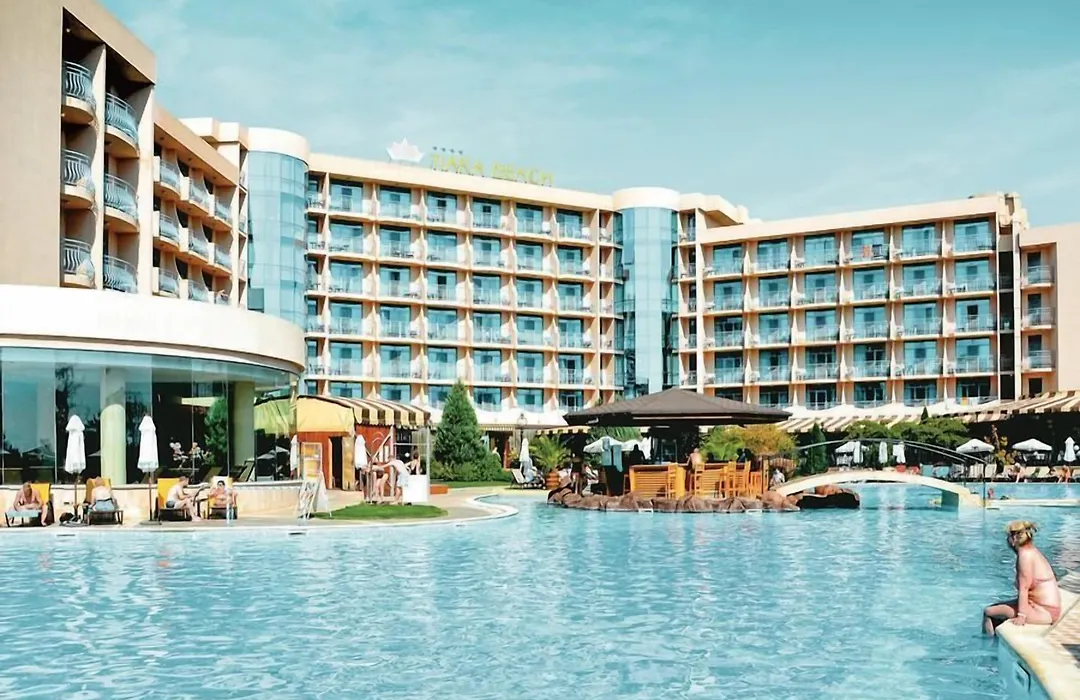 Tiara Beach-1