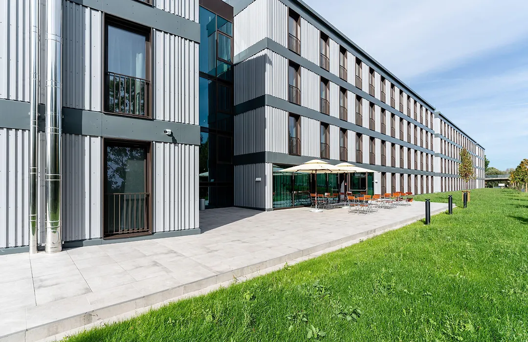 Freshsuites & Bar-1