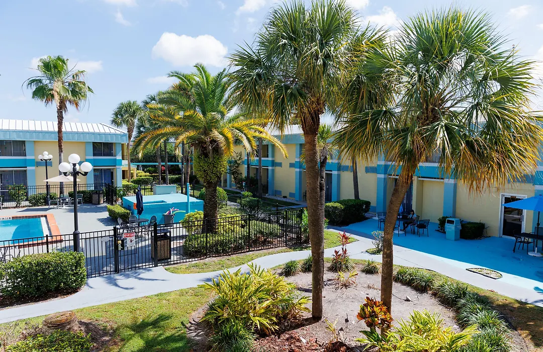 Garnet Inn & Suites, Orlando-1