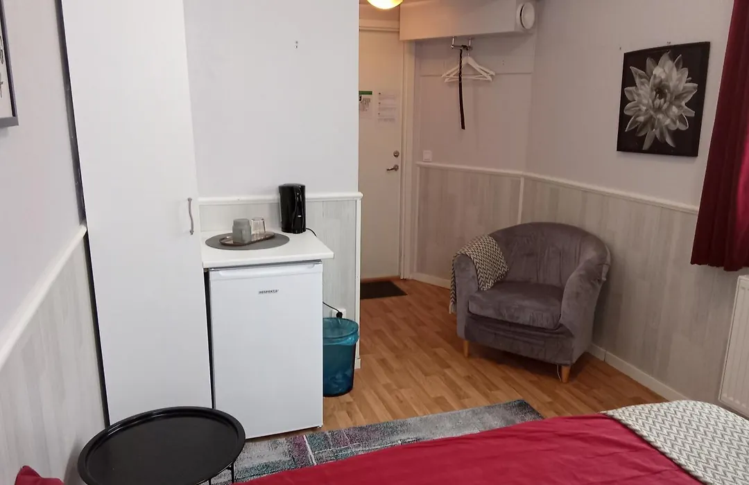 Golden Work Hostel-1
