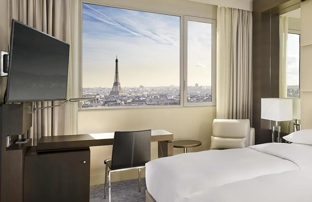 Hyatt Regency Paris Etoile-1