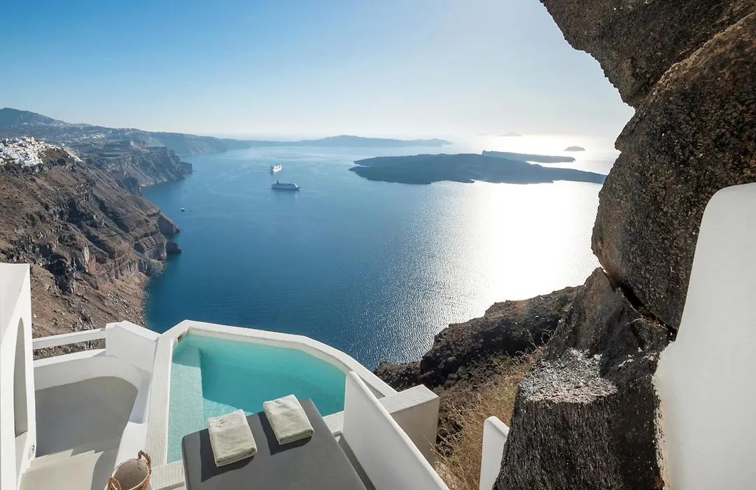 Aqua Luxury Suites by NOMÉE Hospitality Group-1