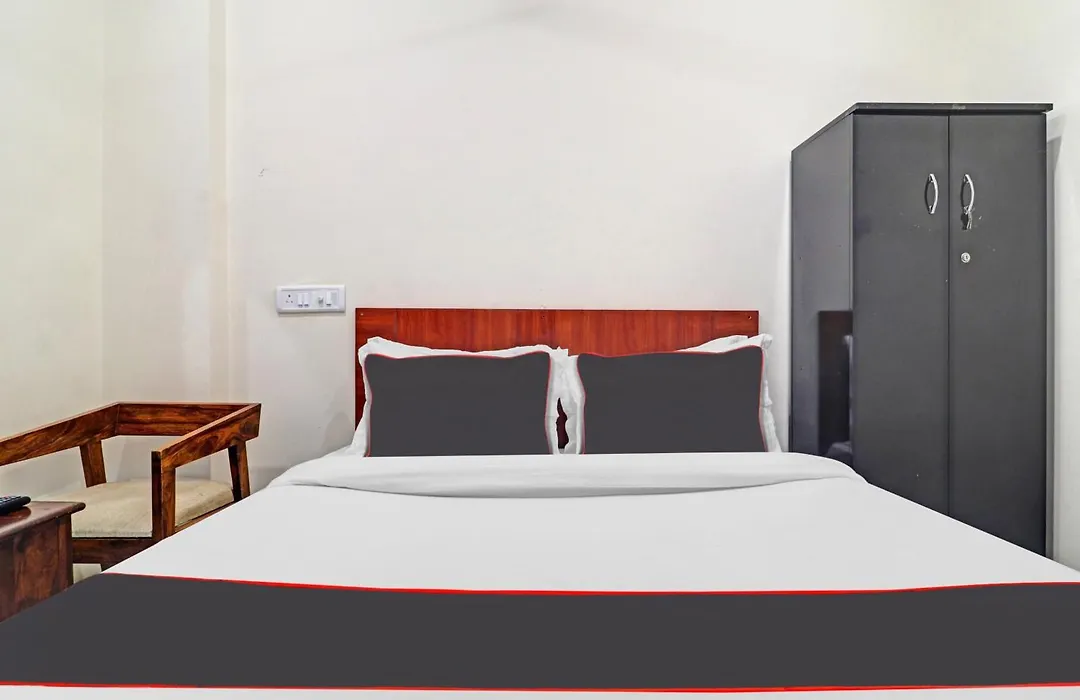Hotel Pnr Suites Kukatpally-1
