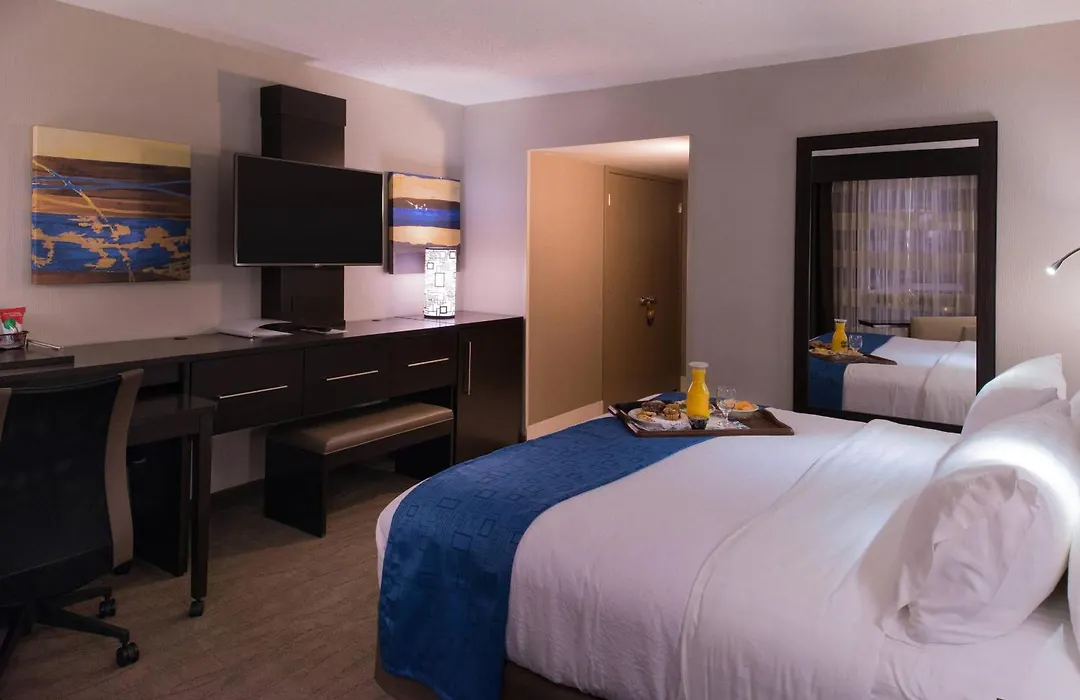Radisson Hotel St Louis Downtown Convention Center-1