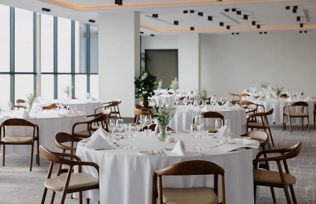 Crowne Plaza Adelaide Mawson Lakes By Ihg-1