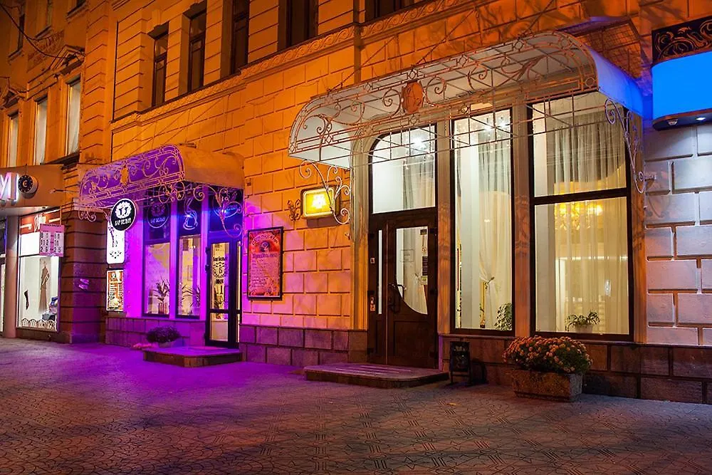 Astoria Hotel-1