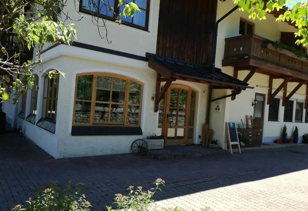 Hotel-Restaurant Zum Hirschhaus-1