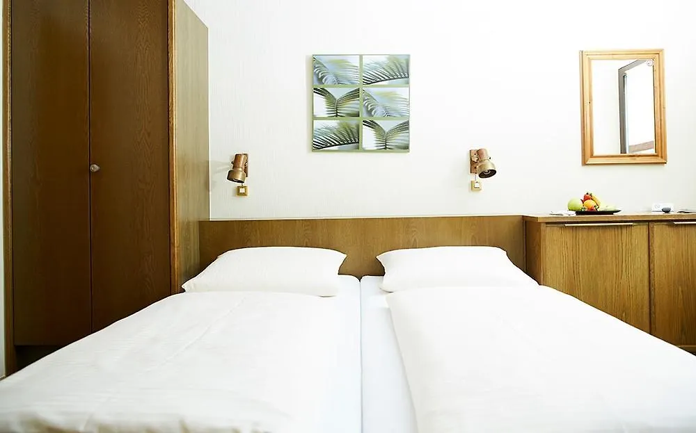 Hotel Landgasthof Wallburg-1