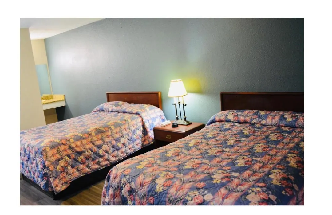 Budget Inn-1