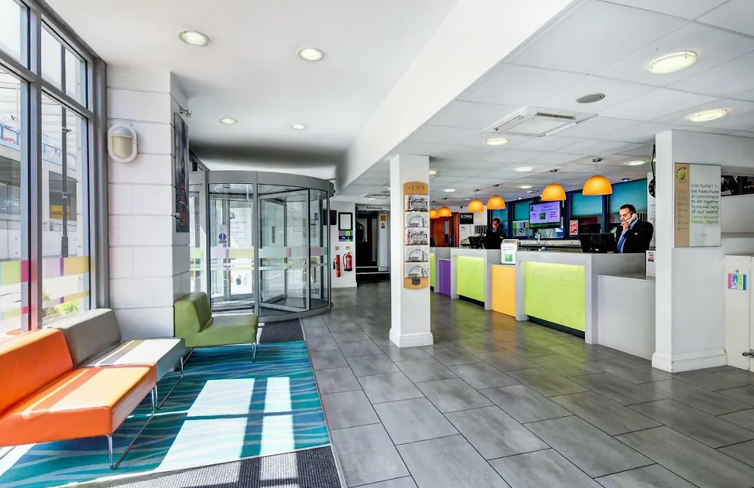 Ibis Styles London Excel-1