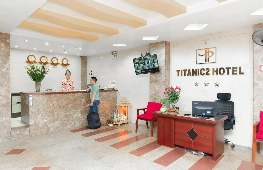 Titanic 2 Hotel-1