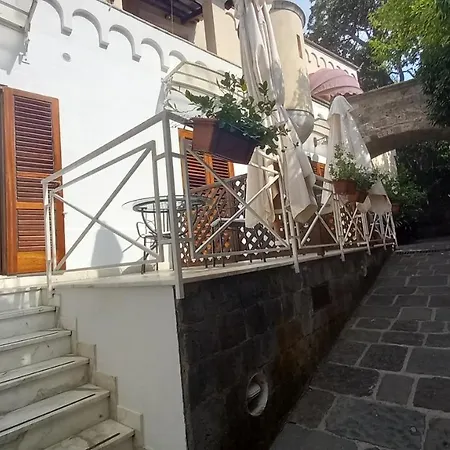 La Magnolia Sorrento - City Centre Hotel-3