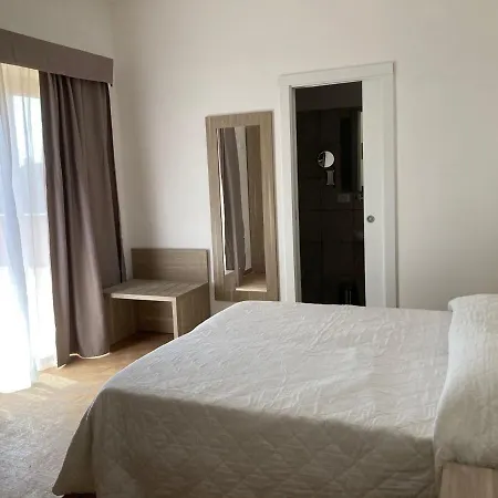Hotel Nova Domus Aurelia-2