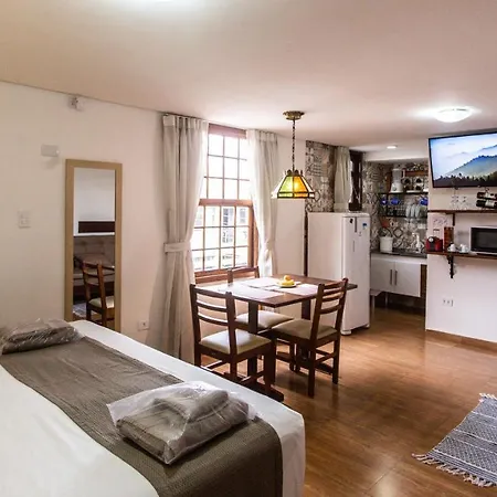 Hotel Chalet Monet - Granja Vianna-3