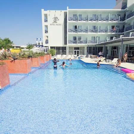 Azuline Hotel Pacific-2