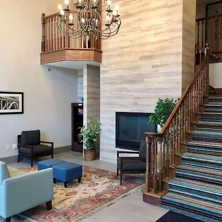 Country Inn & Suites By Radisson Bismarck Waterpark-3