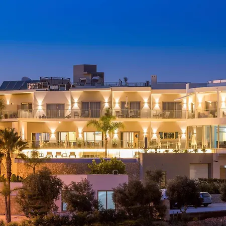 Caneiros Luxury House & Suites-2