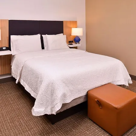 Hampton Inn York-3