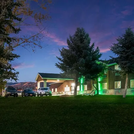 Quality Inn & Suites Steamboat Springs-3