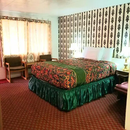 Town House Motor Inn-2