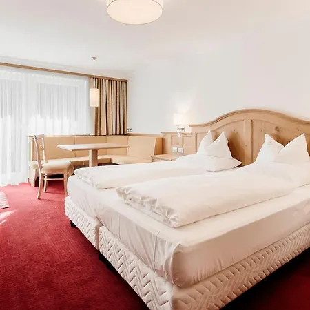 Hotel Ingram-2