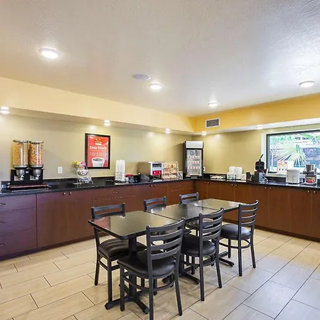 Econo Lodge Hurricane Zion Park Area-2