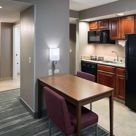 Hampton Inn & Suites Chicago North Shore-3