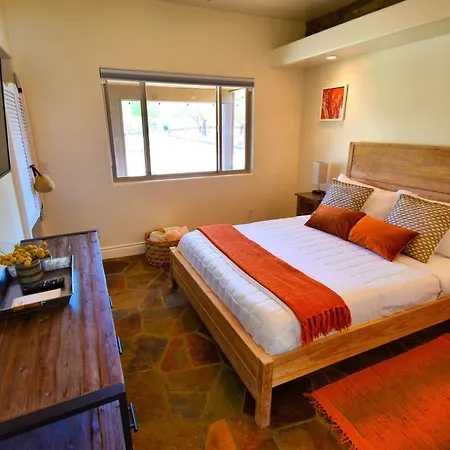 Peppertree Lane Ranch -- Seven-Acre Ranch In The Heart Of Wine Country-2