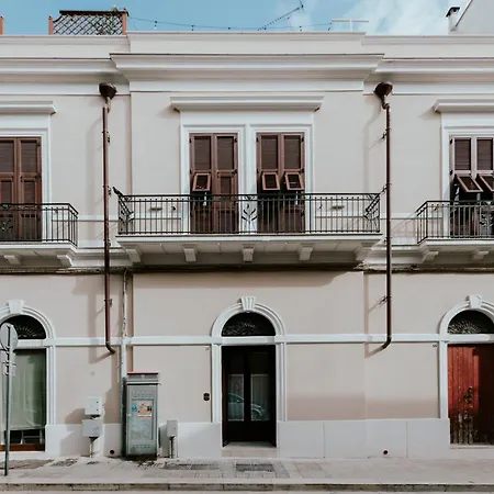 Palazzo Pinto B&B-3
