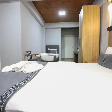 La Pera Suites-3