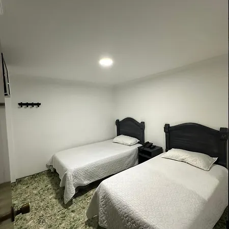 Hotel Nuevo Horizonte E.M.J-3