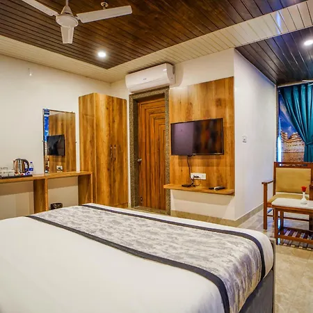 Pax Hotel Grand Blue 3 Min Walk From Udaipur City Railway Station-2
