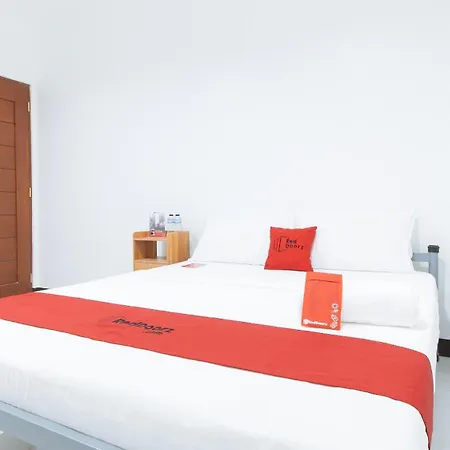 Reddoorz Hostel @ Ritz Place Baguio-3