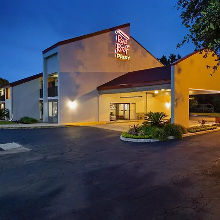 Red Roof Inn Plus+ Mt Pleasant - Patriots Point-2