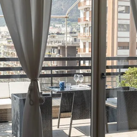 Mareluna Penthouse - Luxury Suites-2